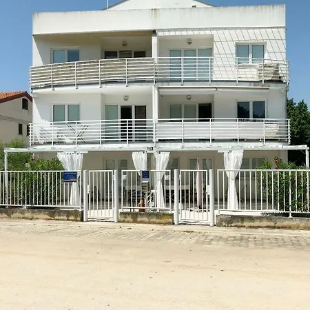 Venus 250 Meter From Beach Cuvi *